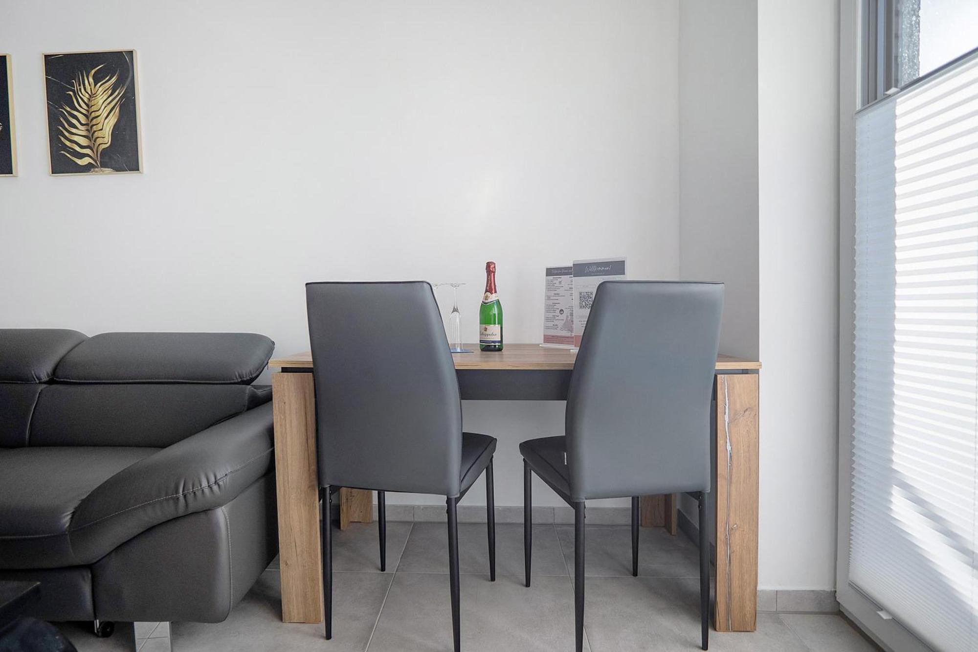 Neubau Ferienwohnung Mit Balkon Gronau  Exterior foto